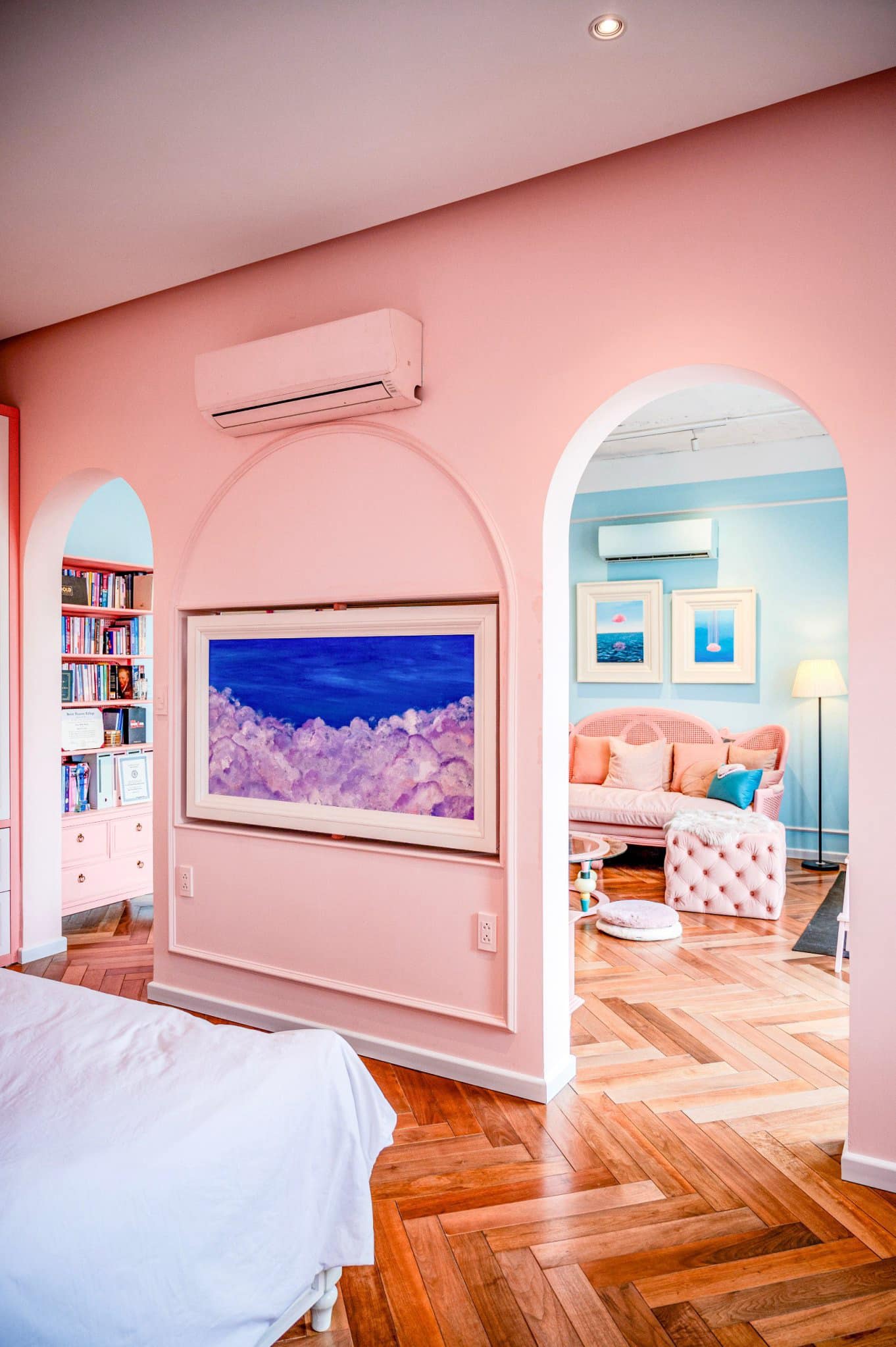 "Tổng tài" Thủy Top kết năm bằng căn nhà mới toanh, decor xinh như nơi sống của búp bê Barbie- Ảnh 13.
