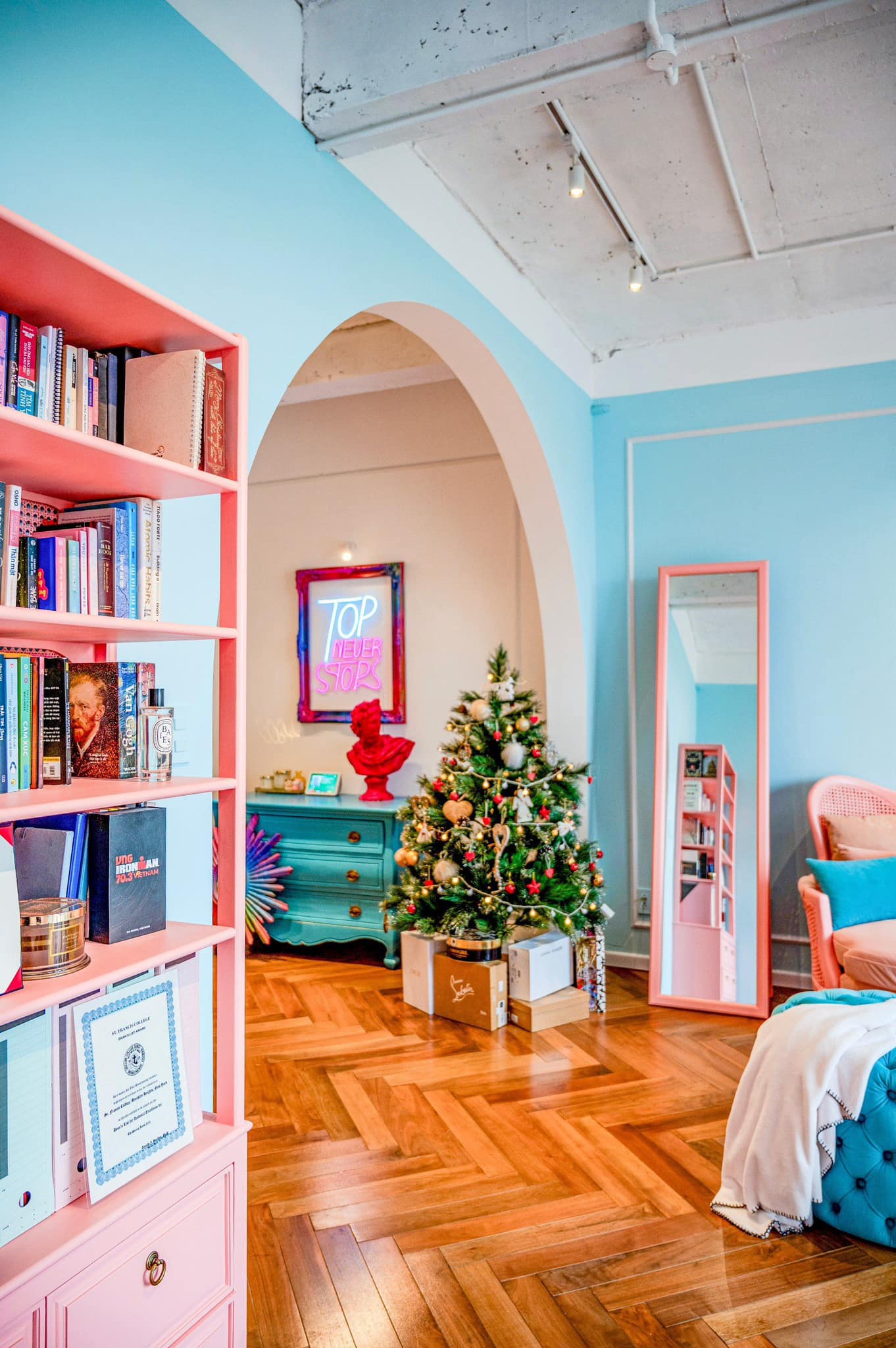 "Tổng tài" Thủy Top kết năm bằng căn nhà mới toanh, decor xinh như nơi sống của búp bê Barbie- Ảnh 5.