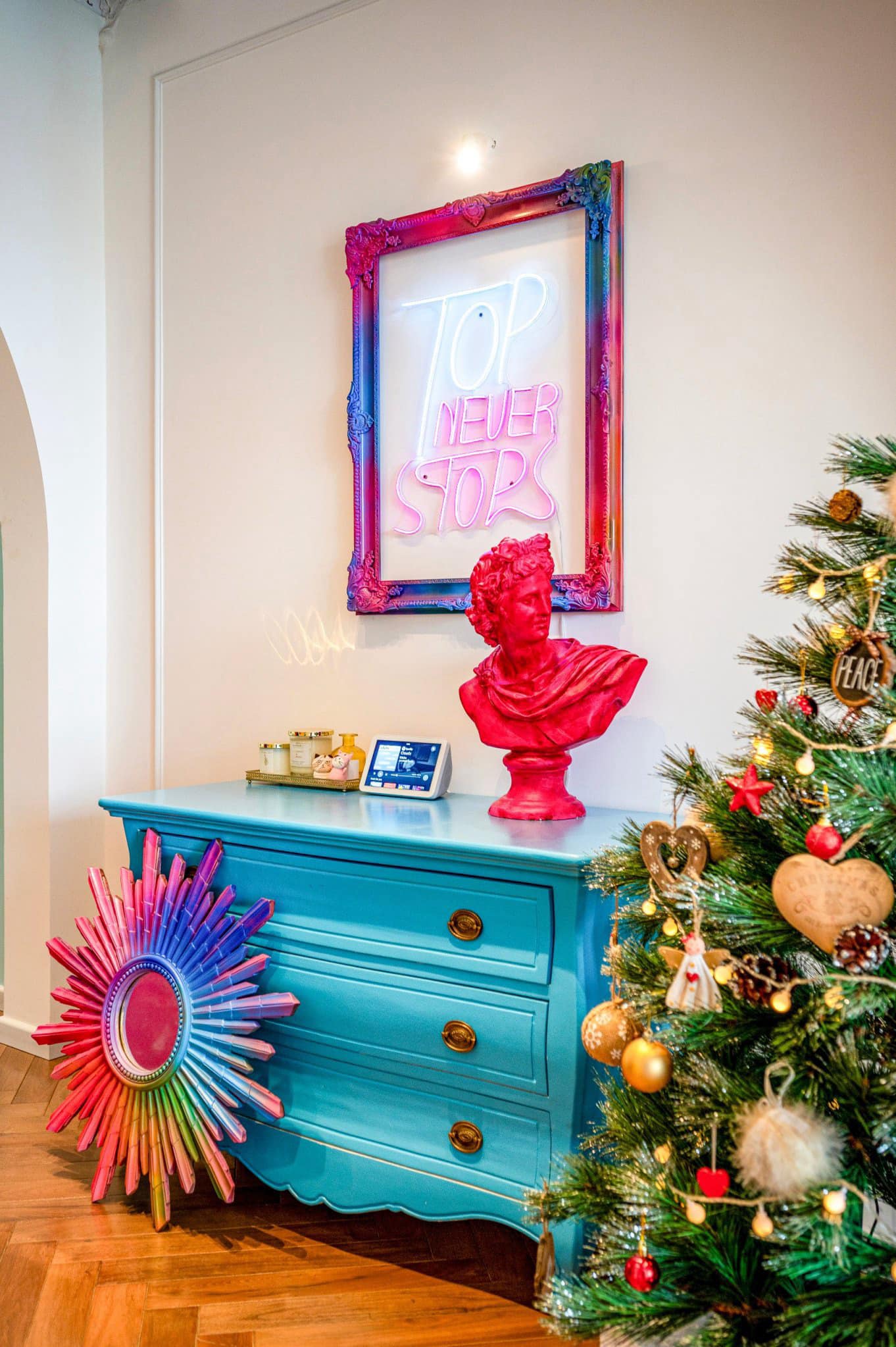 "Tổng tài" Thủy Top kết năm bằng căn nhà mới toanh, decor xinh như nơi sống của búp bê Barbie- Ảnh 15.