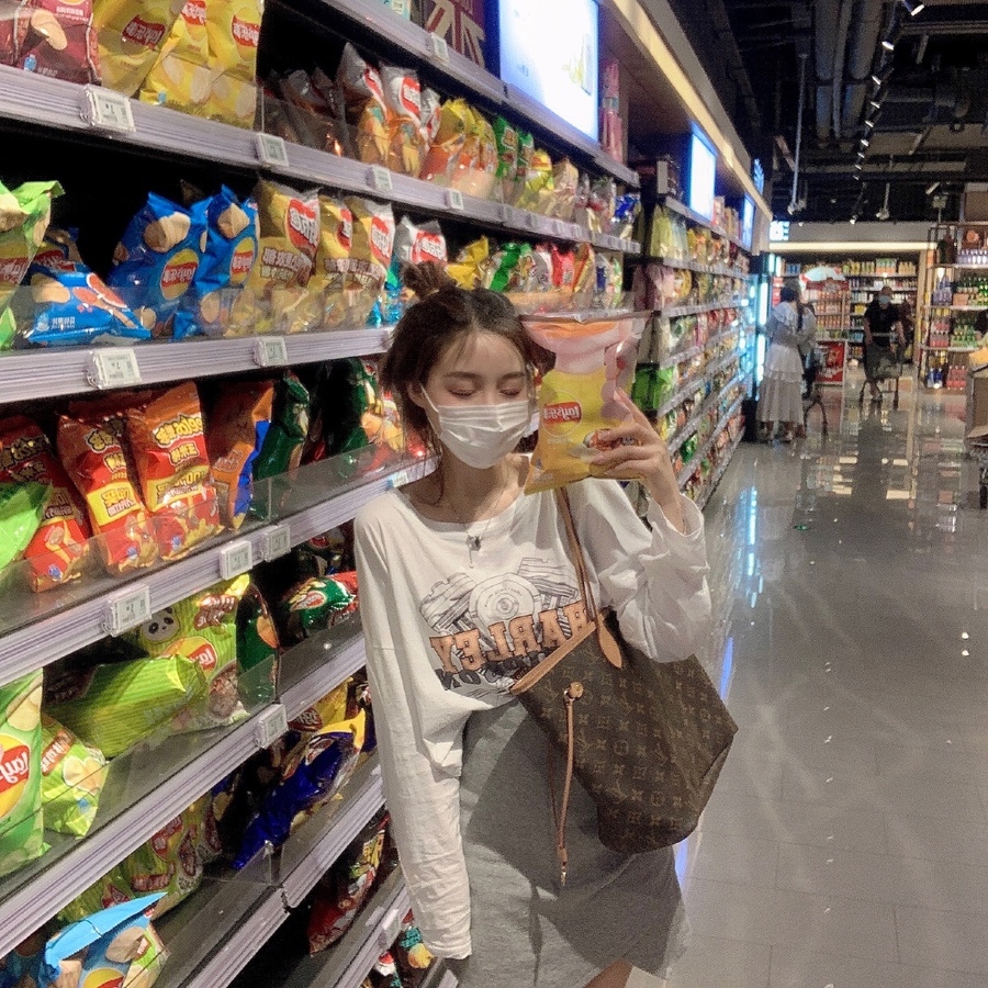 Xu hướng hạ mức tiêu dùng của giới trẻ đang ngày càng "khốc liệt" khiến người lớn cũng phải tấm tắc khen- Ảnh 4. Xu hướng hạ mức tiêu dùng của giới trẻ đang ngày càng "khốc liệt" khiến người lớn cũng phải tấm tắc khen- Ảnh 4.