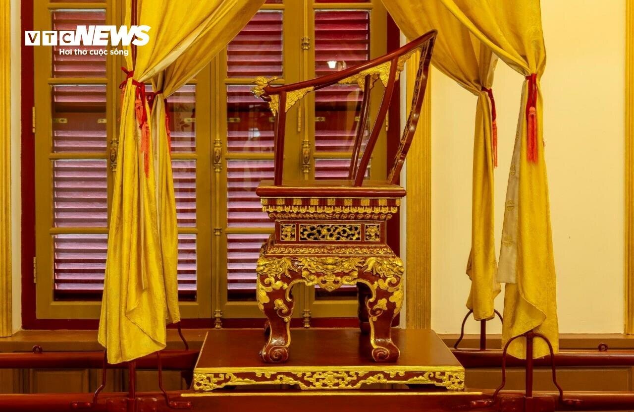 Cận cảnh cung điện thời nhà Nguyễn tốn hàng triệu USD phục dựng ở Huế - Ảnh 10.