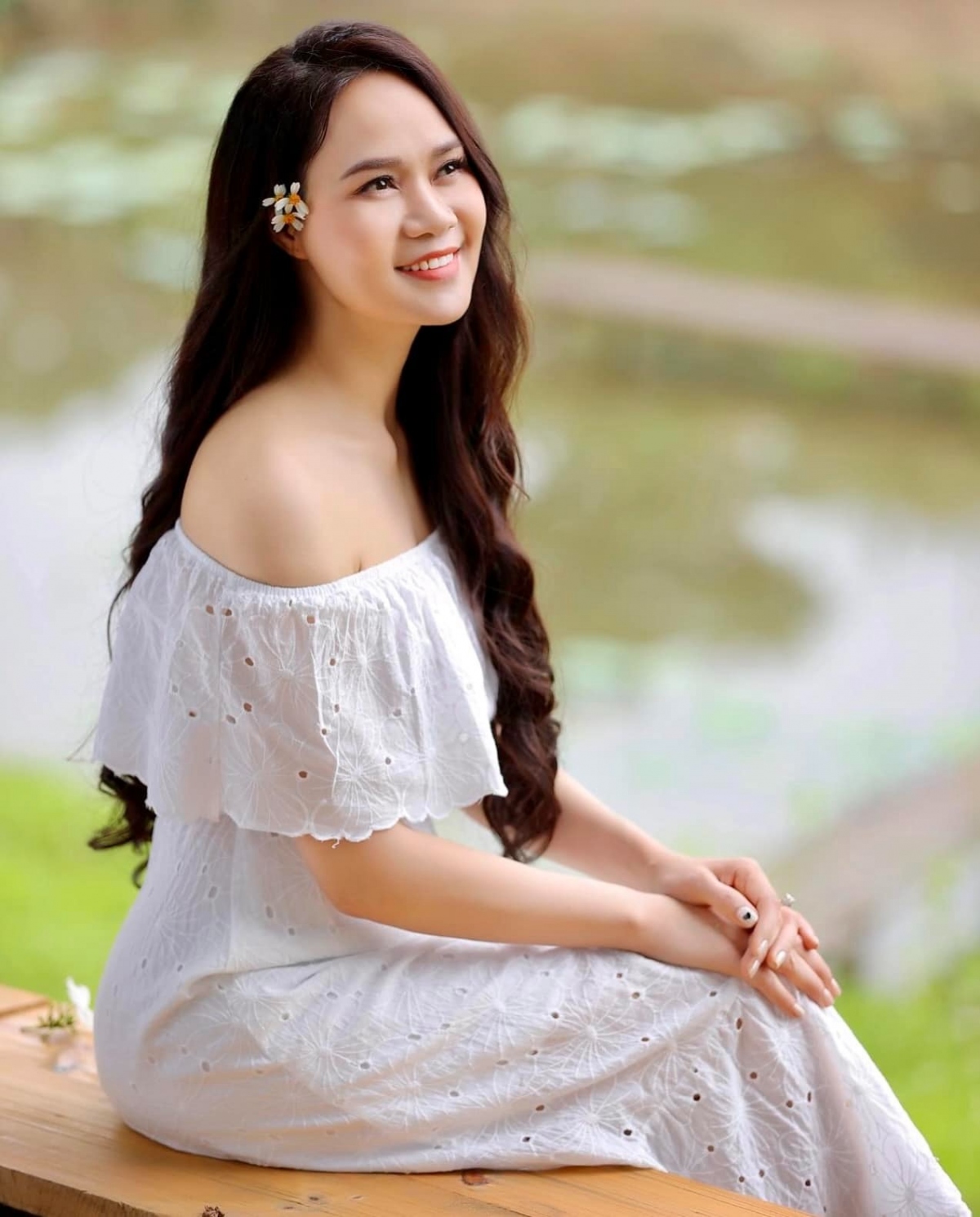 Nữ NSND từng kiếm 7 chỉ vàng/ngày, mỗi hôm mặc một bộ đồ diễn giá 2 chỉ vàng, U50 nhan sắc vẫn trẻ đẹp- Ảnh 5. Nữ NSND từng kiếm 7 chỉ vàng/ngày, mỗi hôm mặc một bộ đồ diễn giá 2 chỉ vàng, U50 nhan sắc vẫn trẻ đẹp- Ảnh 5.