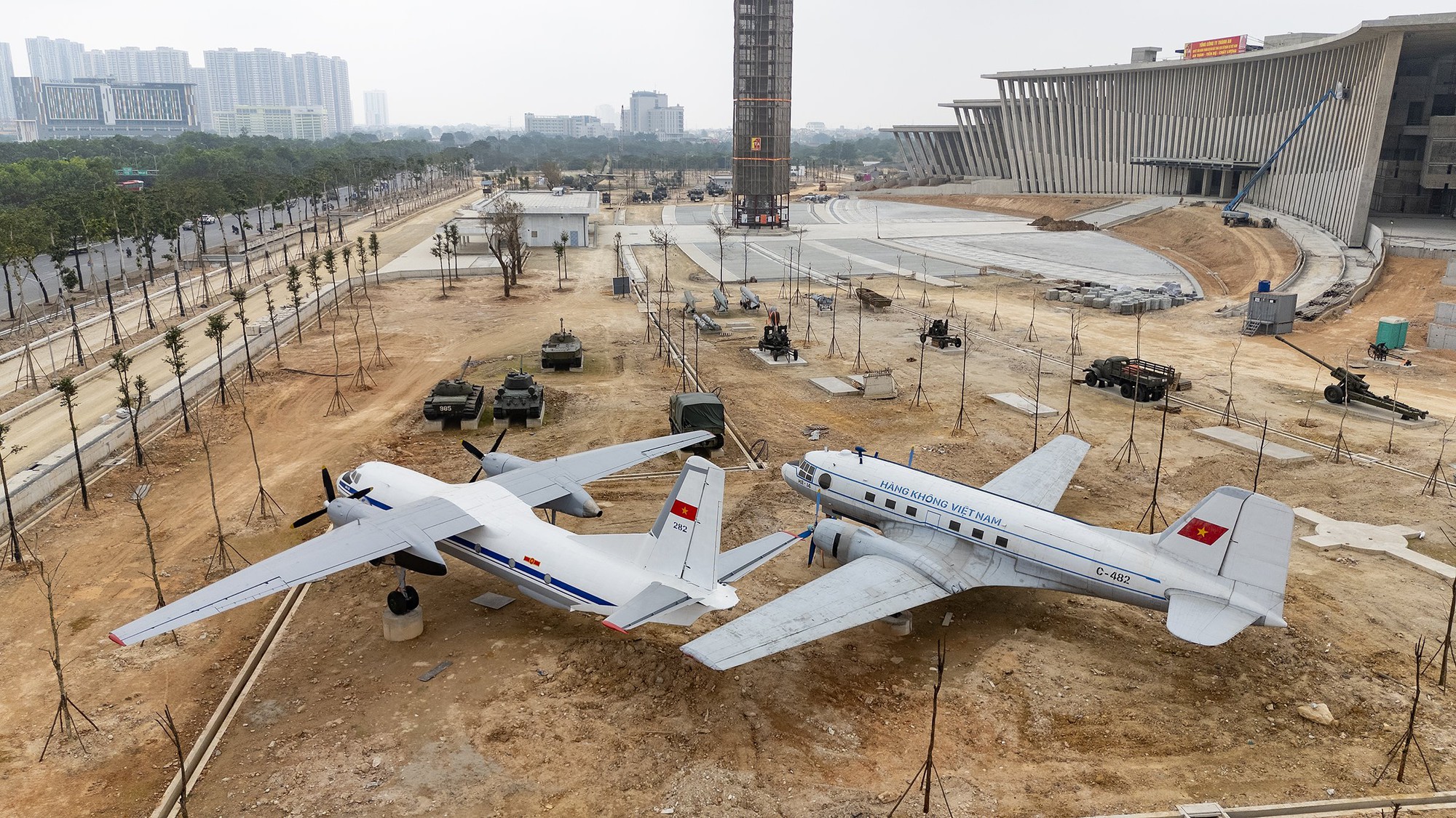 Máy bay C-130 nặng 34 tấn sắp ra mắt người dân Thủ đô: Nhìn tận mắt, sờ tận tay Máy bay C-130 nặng 34 tấn sắp ra mắt người dân Thủ đô: Nhìn tận mắt, sờ tận tay