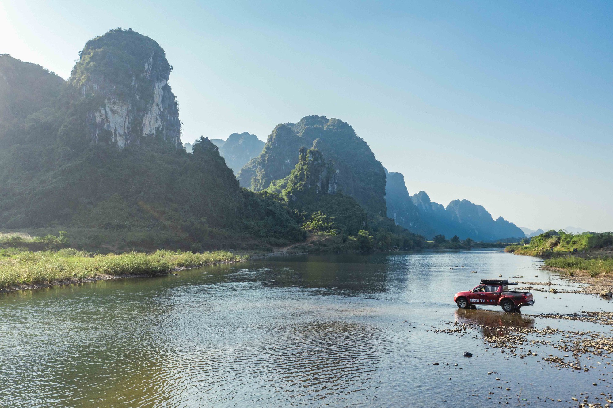 Phát hiện thảo nguyên xanh cách Hà Nội chưa tới 100km, được so sánh như “vịnh Hạ Long trên cạn”- Ảnh 5. Phát hiện thảo nguyên xanh cách Hà Nội chưa tới 100km, được so sánh như “vịnh Hạ Long trên cạn”- Ảnh 5.