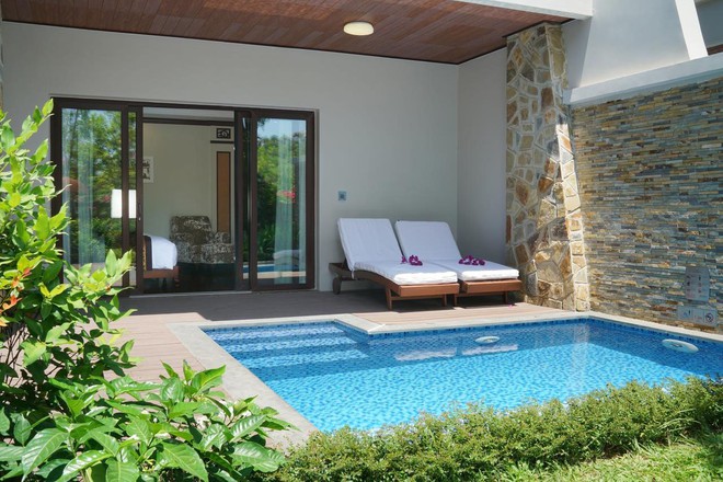 Soi resort nghỉ dưỡng của dàn sao Cô Đi Mà Lấy Chồng Tôi: Nổi tiếng nhất nhì Nha Trang, Charlie Puth cũng từng ghé tới- Ảnh 5. Soi resort nghỉ dưỡng của dàn sao Cô Đi Mà Lấy Chồng Tôi: Nổi tiếng nhất nhì Nha Trang, Charlie Puth cũng từng ghé tới- Ảnh 5.