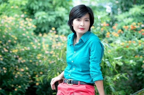 Hành động của vợ đầu Công Lý với chồng cũ khiến nhiều người khen: Họ đối với nhau như thế, bảo sao con ngoan ngoãn- Ảnh 1. Hành động của vợ đầu Công Lý với chồng cũ khiến nhiều người khen: Họ đối với nhau như thế, bảo sao con ngoan ngoãn- Ảnh 1.