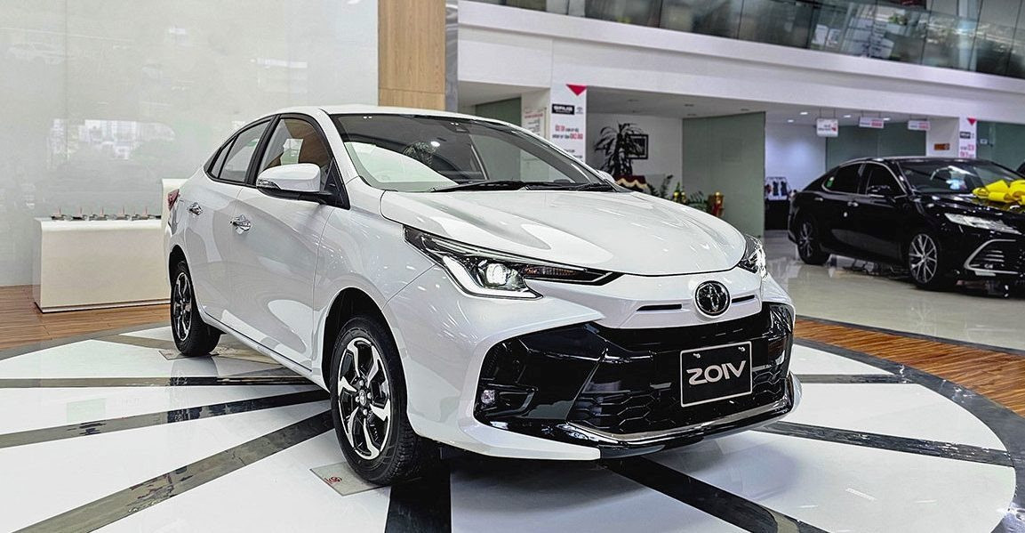 Hãng mạnh nhất chỉ bán 2.000 xe/tháng, xe Toyota lần đầu ‘mất tích’ trên BXH bán chạy – chuyện gì xảy ra với thị trường ô tô Việt Nam? - Ảnh 1.