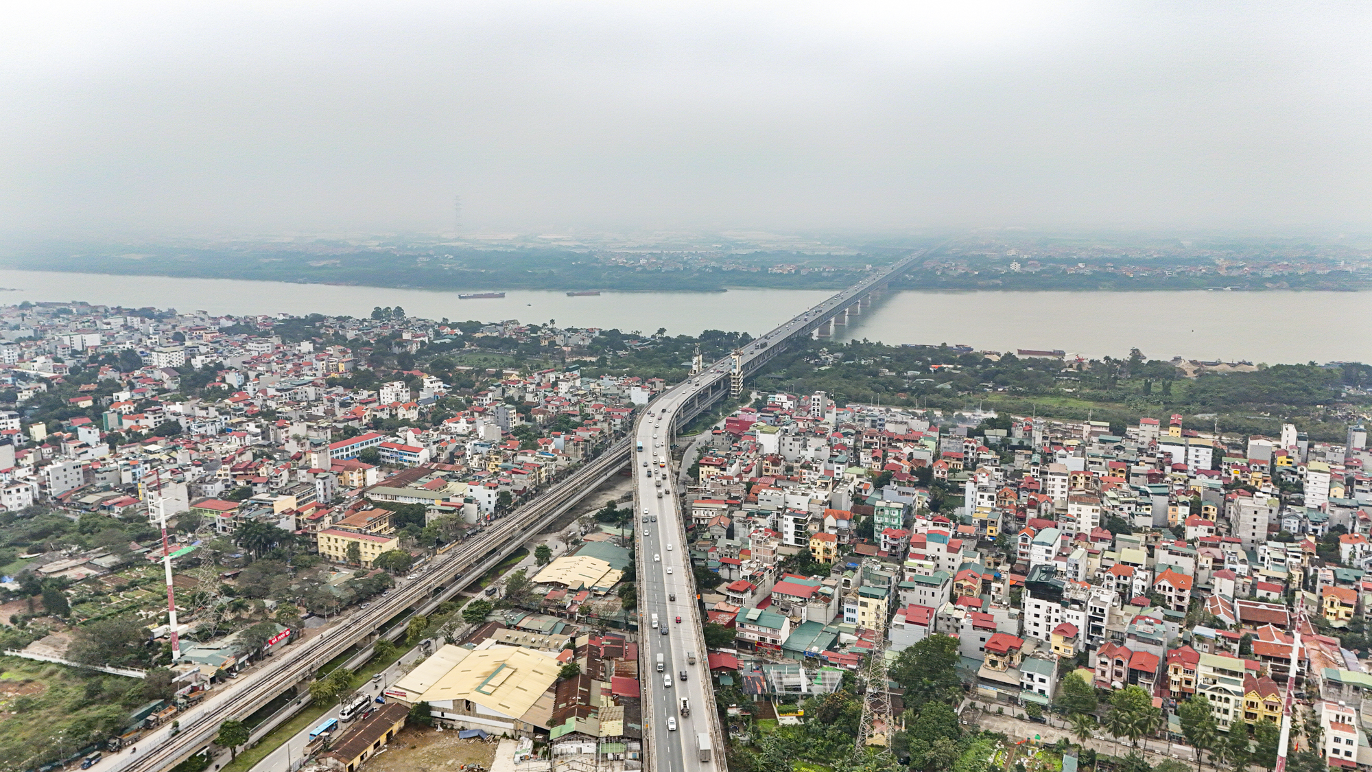 Cảnh trái ngược của trục bất động sản dọc vành đai 3: Phía Nam đông đúc, phía Bắc hắt hiu- Ảnh 2.