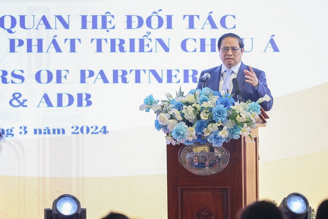 Thủ tướng đề nghị ADB hỗ trợ trong các dự án 'xoay chuyển tình thế, chuyển đổi trạng thái' - Ảnh 3. Thủ tướng đề nghị ADB hỗ trợ trong các dự án 'xoay chuyển tình thế, chuyển đổi trạng thái' - Ảnh 3.