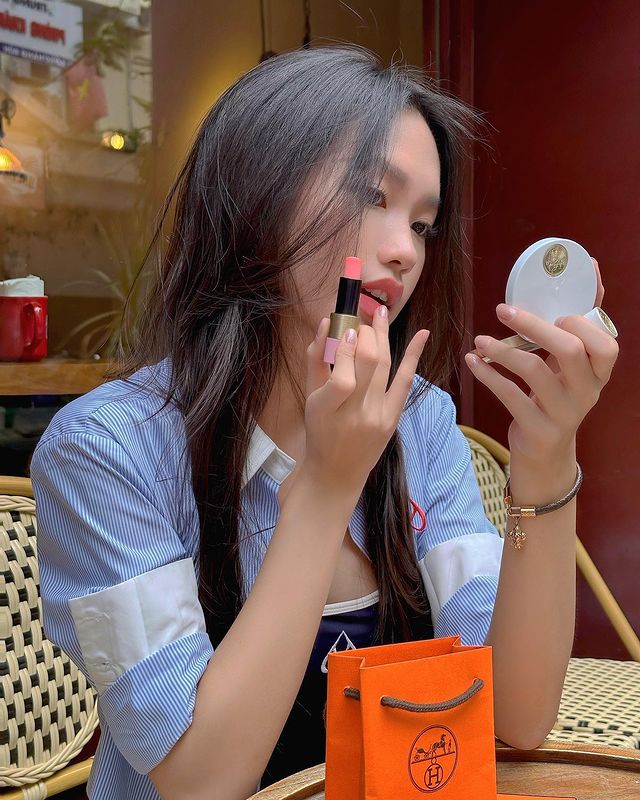 Bàn từ chuyện chăn gối đến ý định sửa vòng 1 để gắn link affiliate, Doãn Hải My kiếm tiền nhiều cỡ nào?- Ảnh 15. Bàn từ chuyện chăn gối đến ý định sửa vòng 1 để gắn link affiliate, Doãn Hải My kiếm tiền nhiều cỡ nào?- Ảnh 15.
