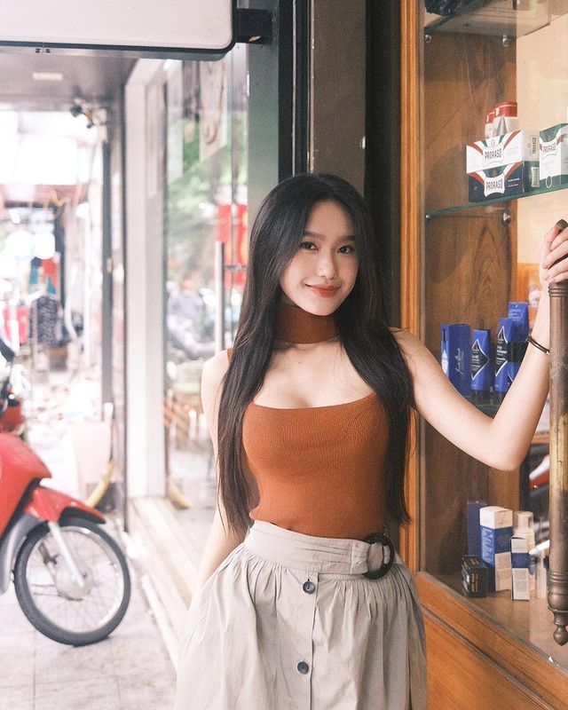 Bàn từ chuyện chăn gối đến ý định sửa vòng 1 để gắn link affiliate, Doãn Hải My kiếm tiền nhiều cỡ nào?- Ảnh 16. Bàn từ chuyện chăn gối đến ý định sửa vòng 1 để gắn link affiliate, Doãn Hải My kiếm tiền nhiều cỡ nào?- Ảnh 16.