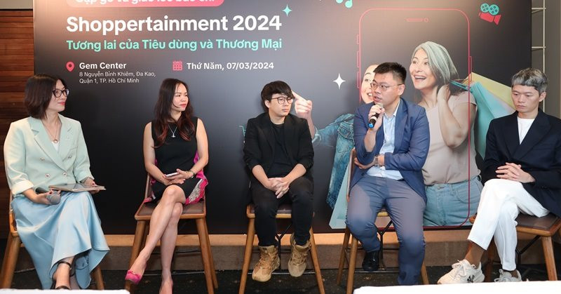 Livestreamer ViruSs: Xu hướng chung là DN phải hạ lợi nhuận để nâng tỷ lệ bán hàng, hãy cố gắng học livestream bán hàng, vì đó là phương thức rẻ và hiệu quả nhất- Ảnh 2.