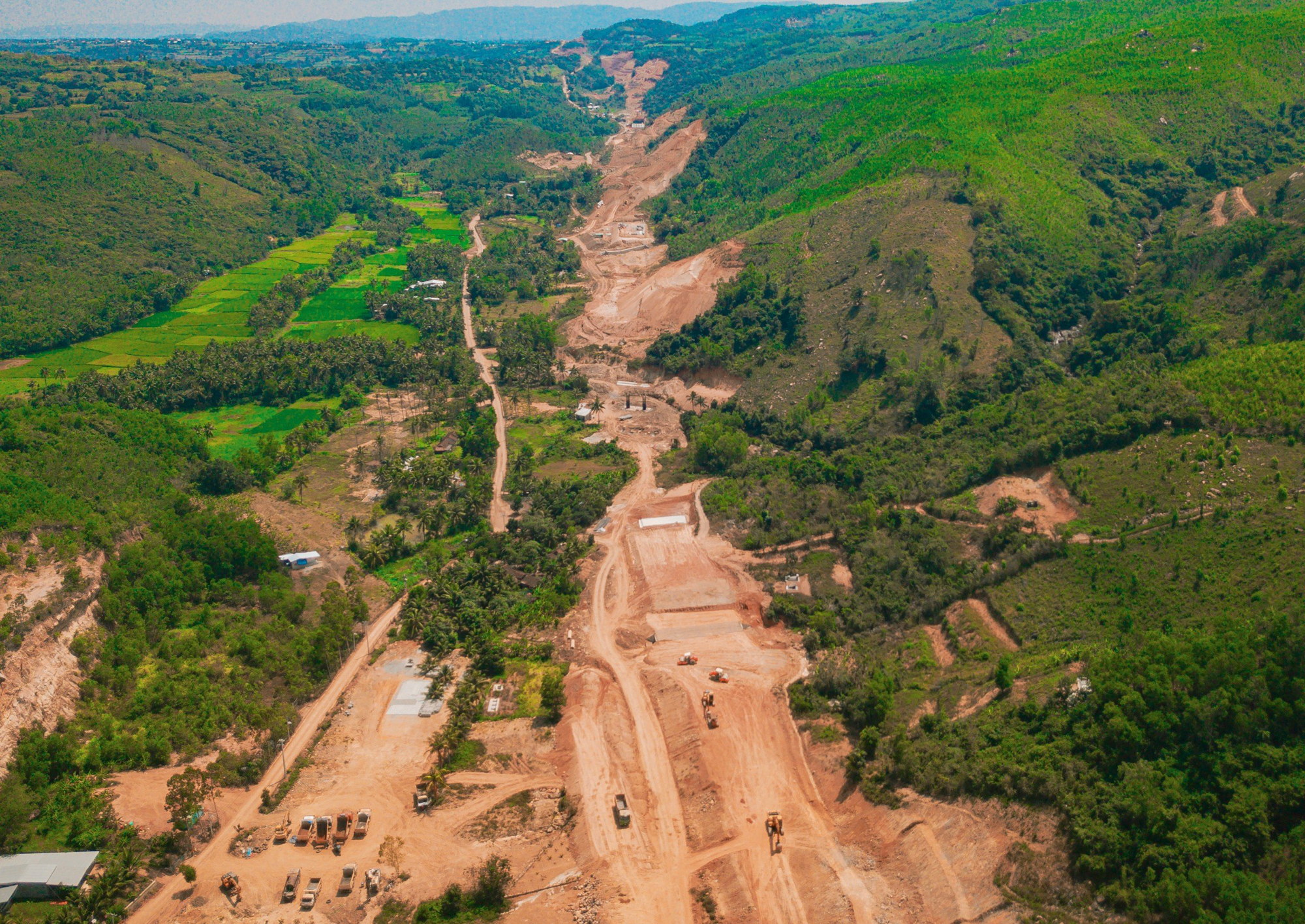 Thị xã được mệnh danh là thủ phủ tôm hùm, nằm bên cao tốc Bắc - Nam, phấn đấu lên thành phố vào năm sau- Ảnh 8.