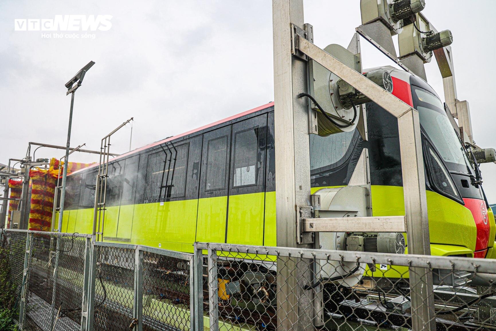 Bên trong tàu metro Nhổn - ga Hà Nội trước ngày đón khách - Ảnh 13.