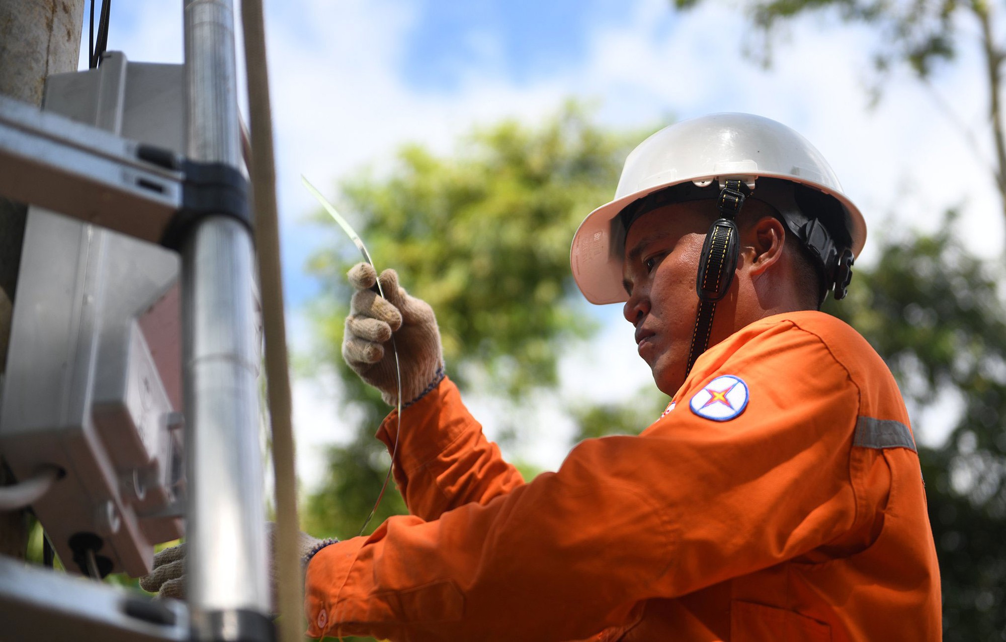 Khách hàng lo hóa đơn tiền điện tăng- Ảnh 1.