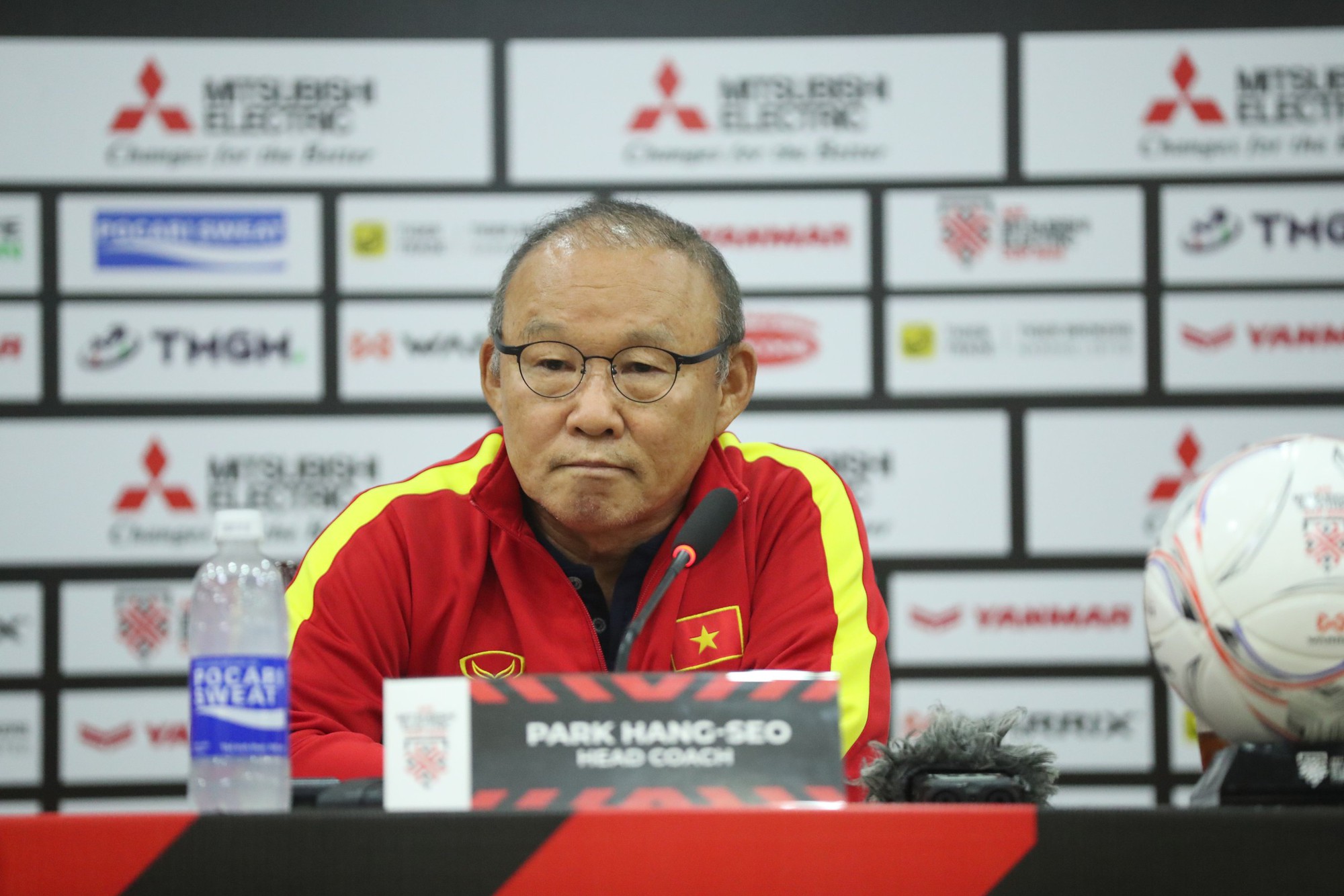 5 ứng viên thay thế HLV Troussier dẫn dắt tuyển Việt Nam: Có Kiatisuk và nhân tố bất ngờ từ Nhật Bản- Ảnh 3. 5 ứng viên thay thế HLV Troussier dẫn dắt tuyển Việt Nam: Có Kiatisuk và nhân tố bất ngờ từ Nhật Bản- Ảnh 3.