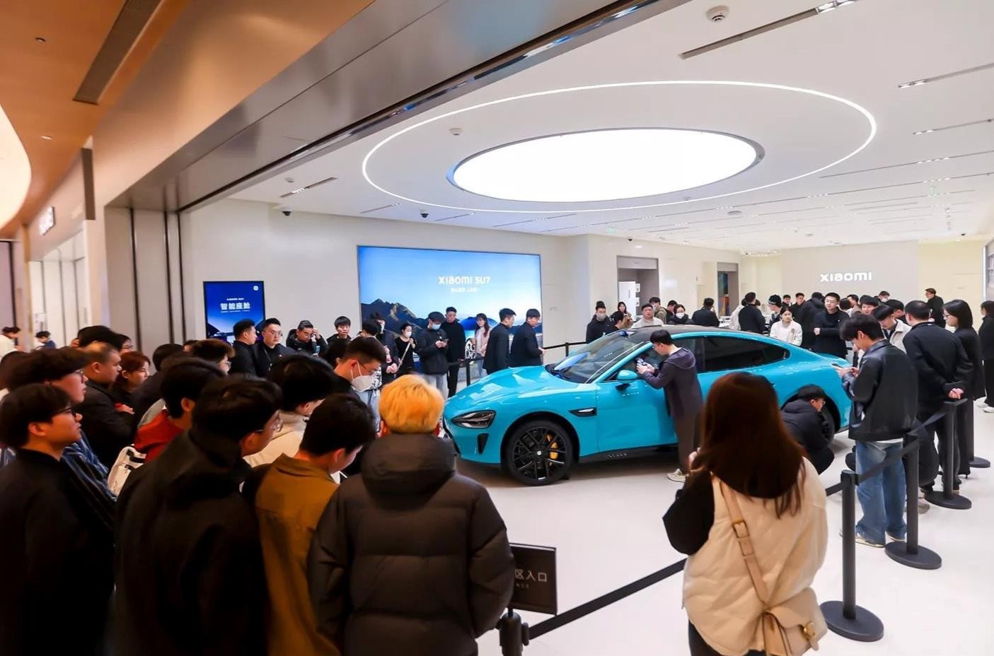 76 giây sản xuất ra một chiếc SU7, 27 phút mở bán đạt doanh số 50.000 xe - Đây là sự đáng sợ của một Xiaomi vừa 'chân ướt chân ráo' gia nhập thị trường ô tô điện - Ảnh 2.