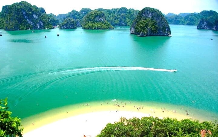 10 bãi biển đẹp nhất Việt Nam được thế giới bình chọn - Ảnh 1.