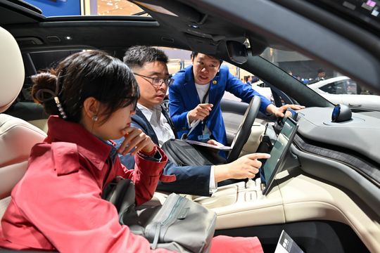 ‘Choáng’ với tài làm xe điện của Trung Quốc: Chỉ mất 2 năm để phát triển, 1 mẫu xe bán trong vỏn vẹn 1,5 năm, sắp tiêu chuẩn hóa toàn thị trường - Ảnh 2. ‘Choáng’ với tài làm xe điện của Trung Quốc: Chỉ mất 2 năm để phát triển, 1 mẫu xe bán trong vỏn vẹn 1,5 năm, sắp tiêu chuẩn hóa toàn thị trường - Ảnh 2.