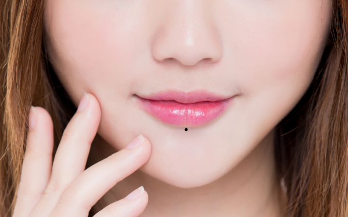 Nốt ruồi trên miệng phụ nữ có ý nghĩa gì, hóa ra chúng tiết lộ rất nhiều điều về tính cách lẫn số mệnh - Ảnh 12. Nốt ruồi trên miệng phụ nữ có ý nghĩa gì, hóa ra chúng tiết lộ rất nhiều điều về tính cách lẫn số mệnh - Ảnh 12.