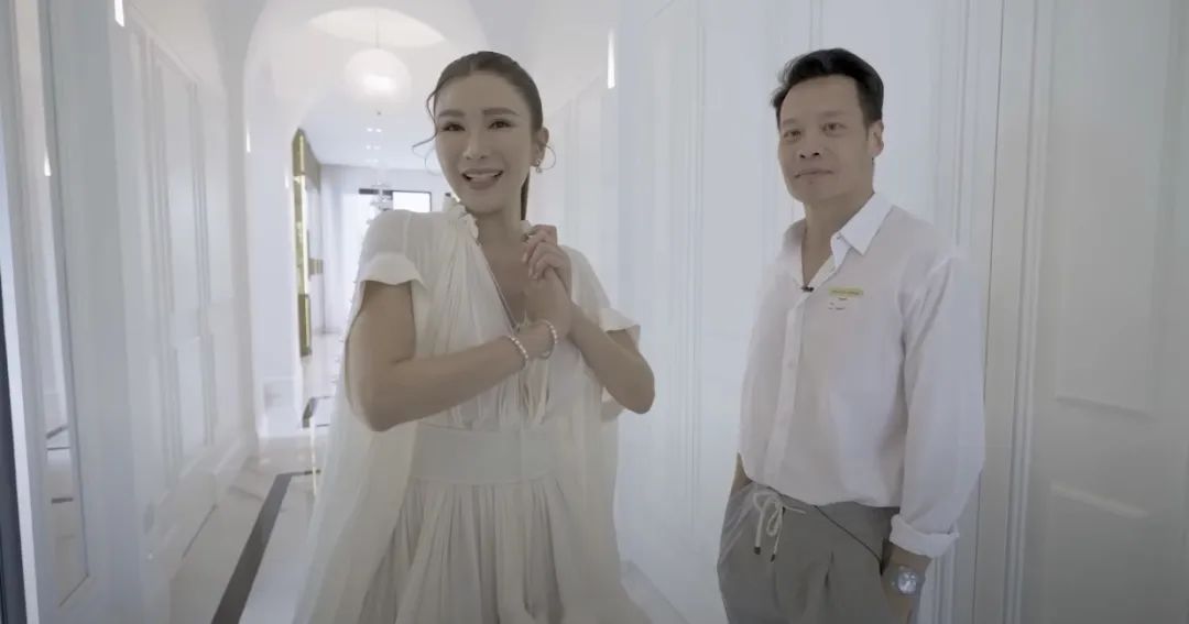 ''Bà hoàng Hermes'' tiếp tục ''đập hộp'' dinh thự rộng gần 750m2 ở Singapore: riêng phòng tắm và nhà bếp được ốp đá cẩm thạch quý hiếm- Ảnh 2. ''Bà hoàng Hermes'' tiếp tục ''đập hộp'' dinh thự rộng gần 750m2 ở Singapore: riêng phòng tắm và nhà bếp được ốp đá cẩm thạch quý hiếm- Ảnh 2.