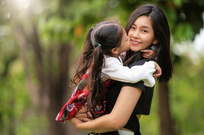 Con cái lớn lên thành công, hiếu thảo, cha mẹ về già thảnh thơi, ít đau khổ, tất cả ẩn chứa trong 4 quy luật tâm lý này - Ảnh 1. Con cái lớn lên thành công, hiếu thảo, cha mẹ về già thảnh thơi, ít đau khổ, tất cả ẩn chứa trong 4 quy luật tâm lý này - Ảnh 1.