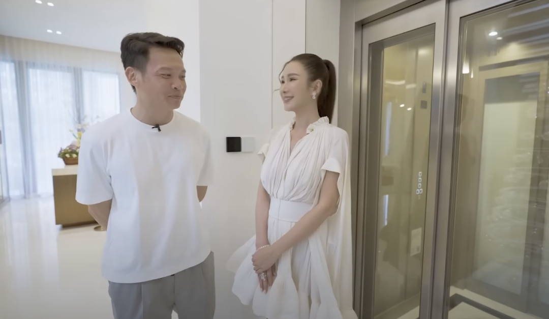 ''Bà hoàng Hermes'' tiếp tục ''đập hộp'' dinh thự rộng gần 750m2 ở Singapore: riêng phòng tắm và nhà bếp được ốp đá cẩm thạch quý hiếm - Ảnh 14. ''Bà hoàng Hermes'' tiếp tục ''đập hộp'' dinh thự rộng gần 750m2 ở Singapore: riêng phòng tắm và nhà bếp được ốp đá cẩm thạch quý hiếm - Ảnh 14.