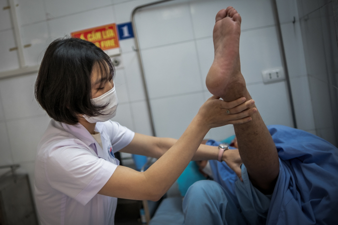 Là bác sĩ nhưng không dám nói, luôn sợ con đi học bị kỳ thị và những ám ảnh phía sau cánh cổng Bệnh viện 09 ở Hà Nội - Ảnh 13. Là bác sĩ nhưng không dám nói, luôn sợ con đi học bị kỳ thị và những ám ảnh phía sau cánh cổng Bệnh viện 09 ở Hà Nội - Ảnh 13.
