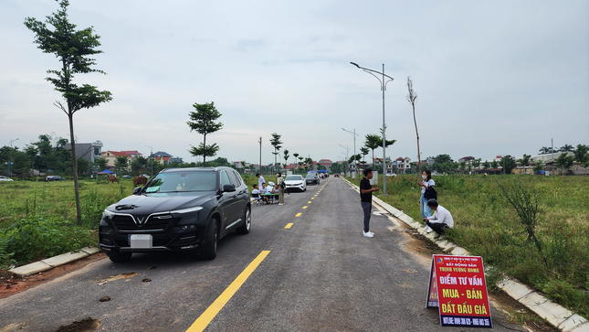 Nhu cầu tìm kiếm đất nền tăng mạnh hơn chung cư - Ảnh 1. Nhu cầu tìm kiếm đất nền tăng mạnh hơn chung cư - Ảnh 1.