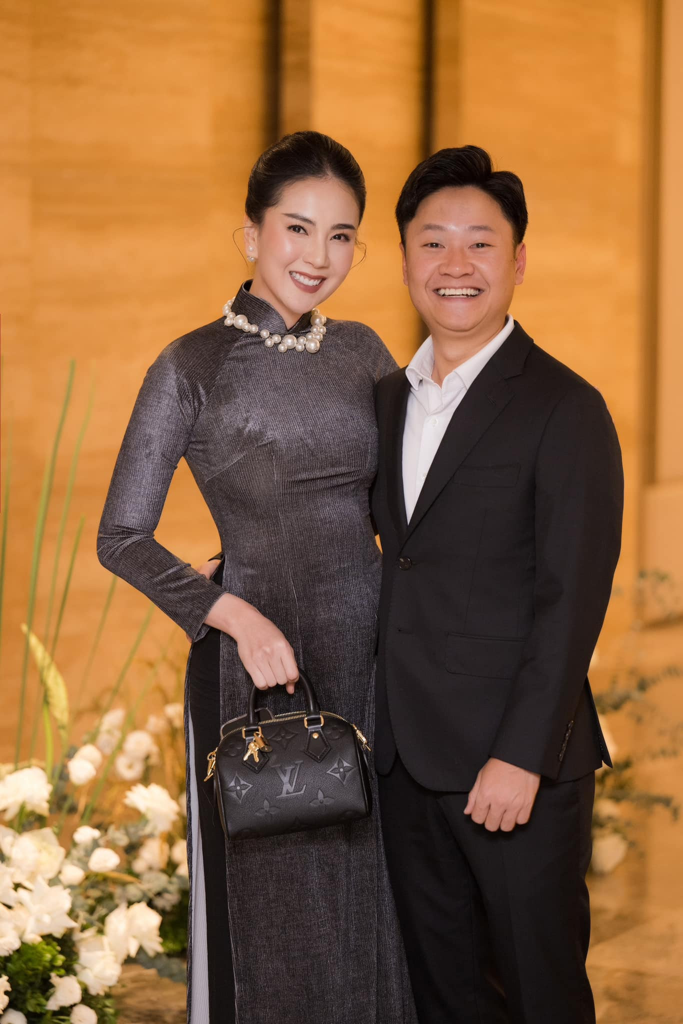 Nữ MC VTV vừa thông báo ly hôn chồng thiếu gia đúng ngày 1/4: Từng có lễ cưới xa hoa bậc nhất Hà Thành, tiết lộ gây chú ý về chồng cách đây 1 năm - Ảnh 9.