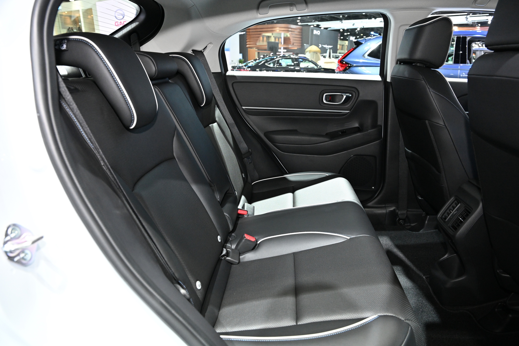 Chi tiết Honda HR-V thuần điện: Nhiều tiện nghi, một lần sạc đi được 500km, đi Hà Nội - Hạ Long rồi về vẫn thừa - Ảnh 7.