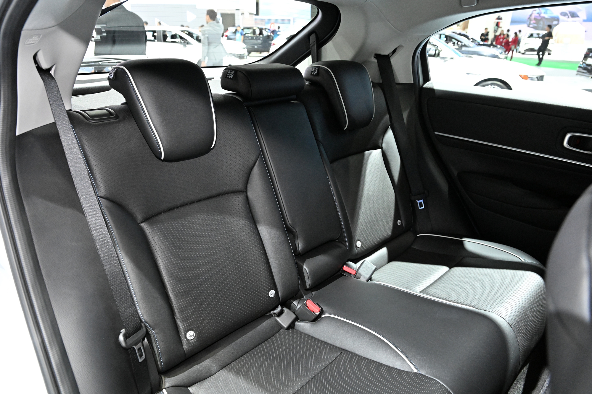 Chi tiết Honda HR-V thuần điện: Nhiều tiện nghi, một lần sạc đi được 500km, đi Hà Nội - Hạ Long rồi về vẫn thừa - Ảnh 17.