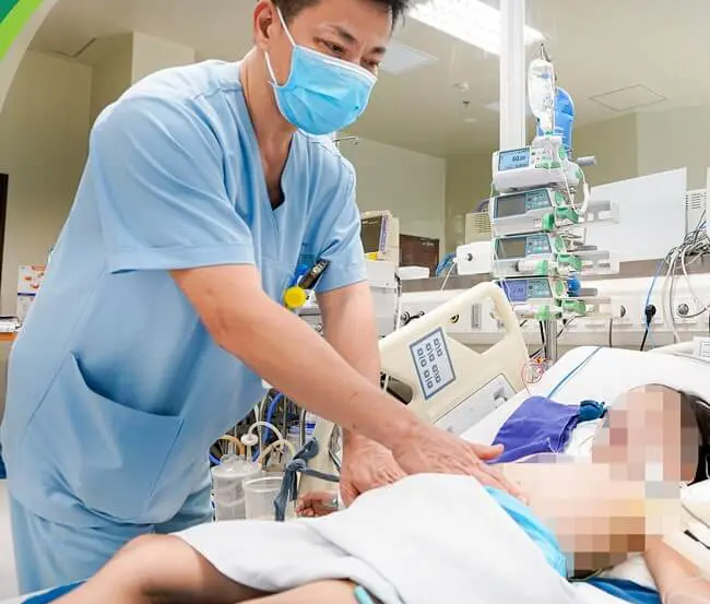Bé gái 9 tuổi suy hỏng thận: BS làm điều này giúp thận Bé gái 9 tuổi suy hỏng thận: BS làm điều này giúp thận