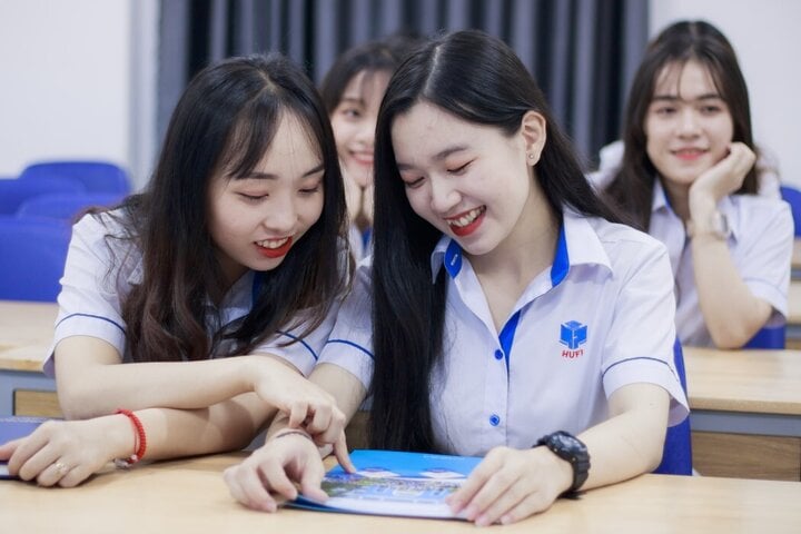Học ngành Luật kinh tế có dễ xin việc làm? - Ảnh 1.