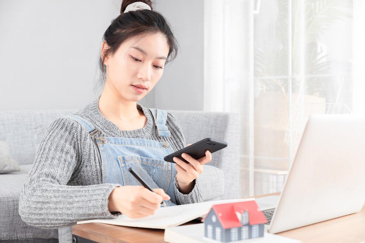 Cô gái đi làm dành dụm mua được 3 căn nhà trong 15 năm nhờ làm tốt 4 điều này- Ảnh 1. Cô gái đi làm dành dụm mua được 3 căn nhà trong 15 năm nhờ làm tốt 4 điều này- Ảnh 1.