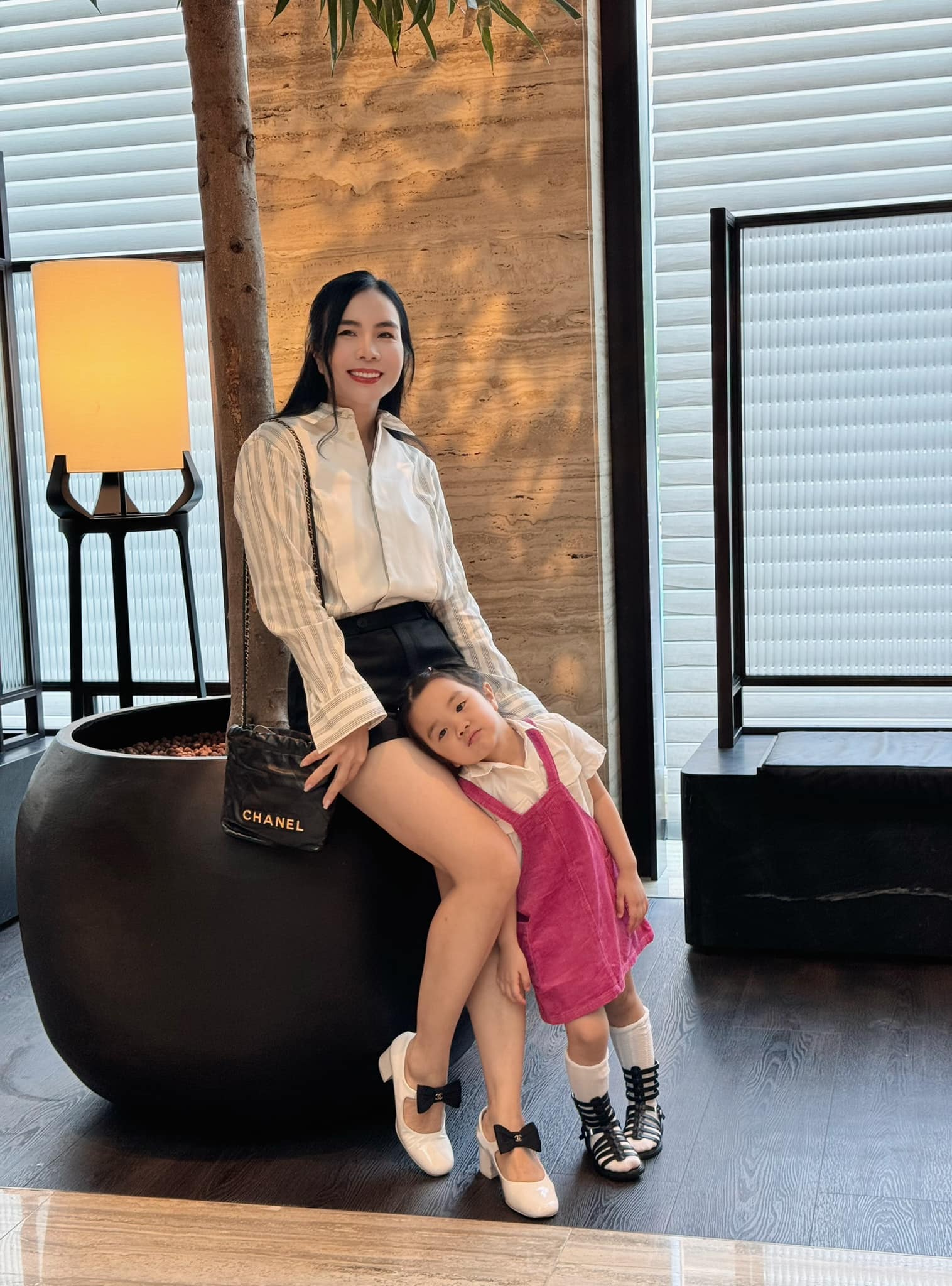 CEO Elise Nga Lưu chi 300 triệu mua đồ hàng hiệu cho các con bởi muốn dạy con bài học về "bản lĩnh tiêu tiền"- Ảnh 4.