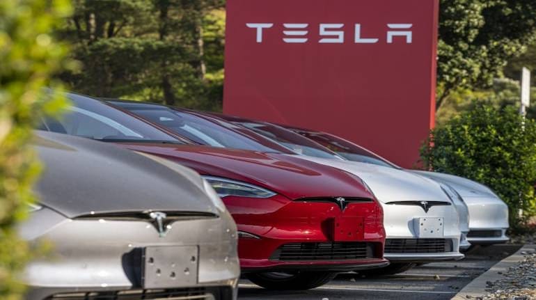 Nóng: Tesla sa thải 14.000 nhân viên trên toàn cầu, Elon Musk thừa nhận khó  khăn chưa từng có
