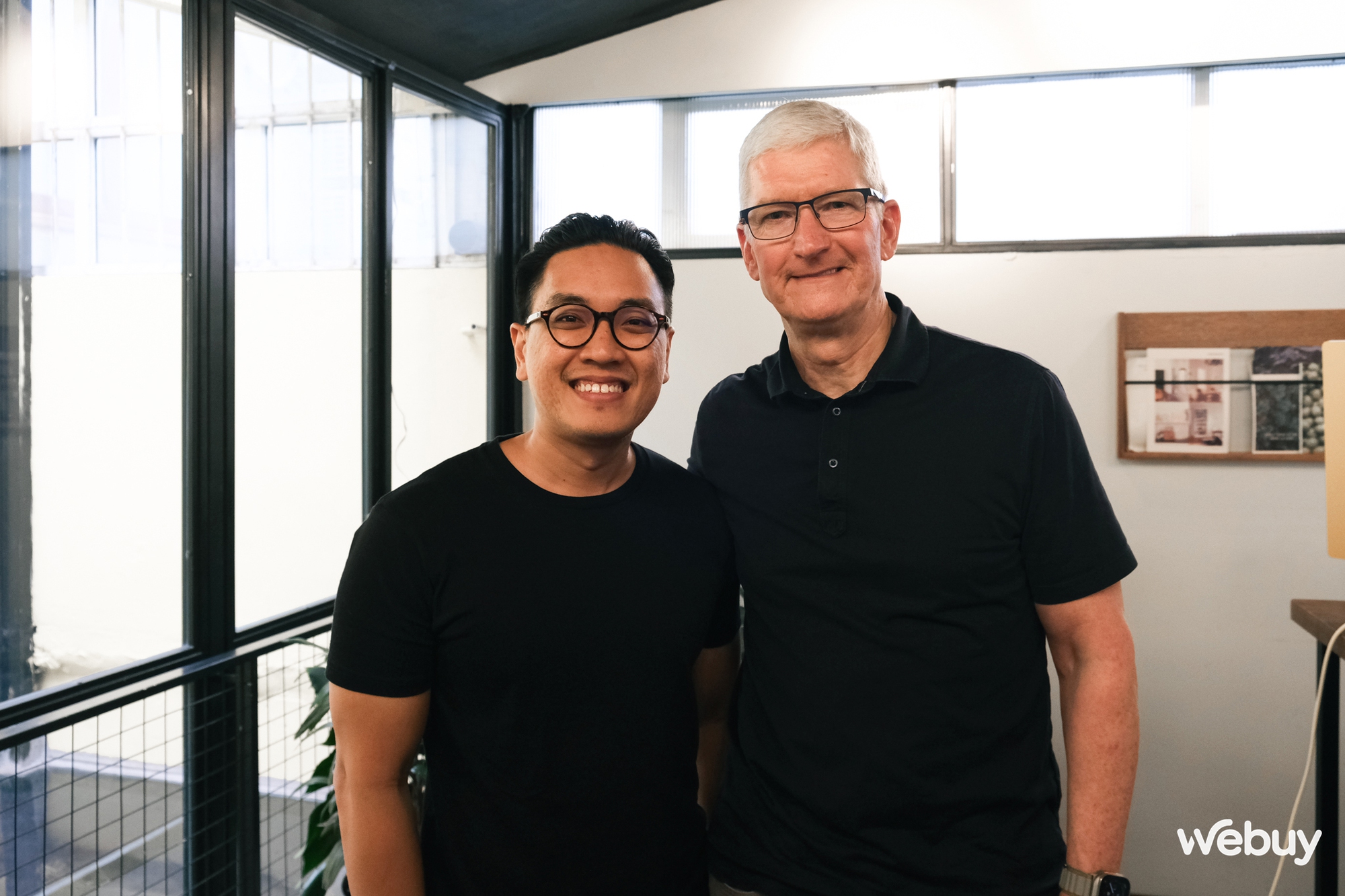 CEO Tim Cook hé lộ lý do bất ngờ: Vì sao người Việt đam mê đồ Apple đến vậy- Ảnh 1. CEO Tim Cook hé lộ lý do bất ngờ: Vì sao người Việt đam mê đồ Apple đến vậy- Ảnh 1.