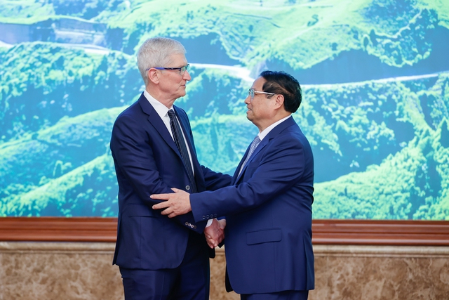 Thủ tướng Phạm Minh Chính tiếp CEO Tim Cook của tập đoàn Apple - Ảnh 1.