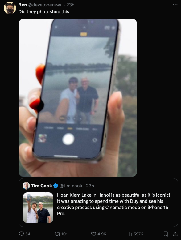 Ảnh của Tim Cook chụp với Duy Thẩm bị CĐM quốc tế nghi ngờ Photoshop- Ảnh 3. Ảnh của Tim Cook chụp với Duy Thẩm bị CĐM quốc tế nghi ngờ Photoshop- Ảnh 3.