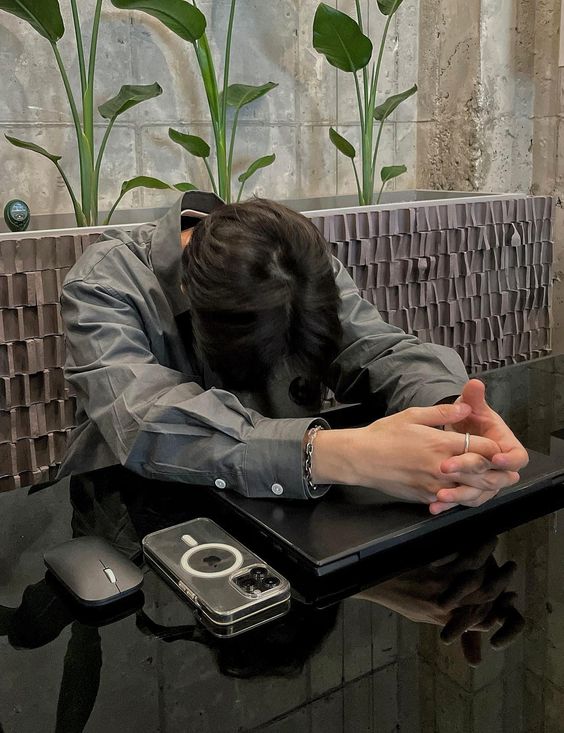Dân văn phòng chán việc, chán sếp nhưng không dám nộp đơn xin nghỉ: “Sợ công việc mới không đủ sống”- Ảnh 2. Dân văn phòng chán việc, chán sếp nhưng không dám nộp đơn xin nghỉ: “Sợ công việc mới không đủ sống”- Ảnh 2.