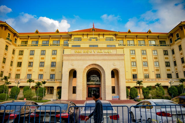Quận trung tâm Hà Nội có nhiều đại học nhất: Diện tích chưa đến 10km2 nhưng tập trung 15 trường, toàn trường top điểm chuẩn ngưỡng 28 - Ảnh 2. Quận trung tâm Hà Nội có nhiều đại học nhất: Diện tích chưa đến 10km2 nhưng tập trung 15 trường, toàn trường top điểm chuẩn ngưỡng 28 - Ảnh 2.