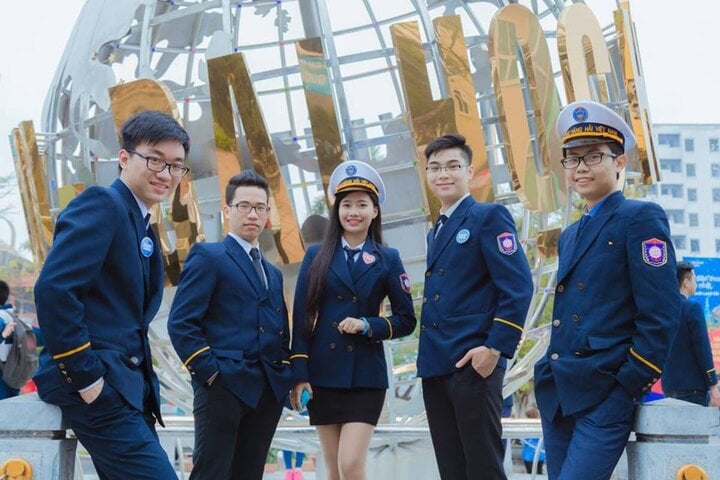 Học ngành Quản lý hàng hải ra trường làm công việc gì? - Ảnh 1.