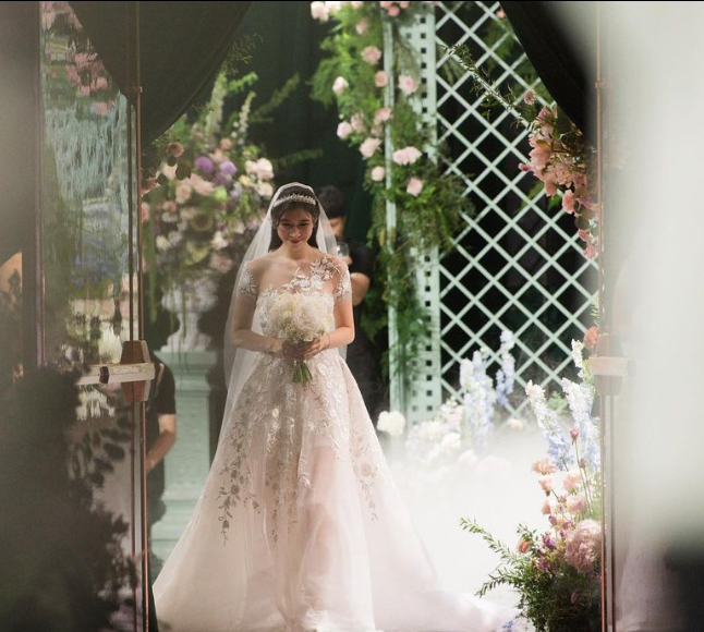 Cuộc sống hiện tại của tiểu thư 9X thừa kế Alphanam: Đã kết hôn và đón con đầu lòng, đang nắm giữ vị trí nào trong đế chế khổng lồ? - Ảnh 4.