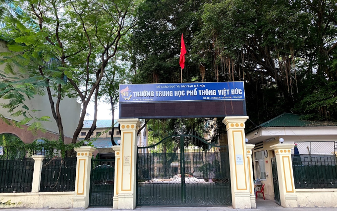 12 ngôi trường THPT &quot;đỉnh&quot; nhất 12 KHU VỰC ở Hà Nội: Phụ huynh nào cũng mê, học sinh thì phấn đấu đỗ bằng được - Ảnh 3.