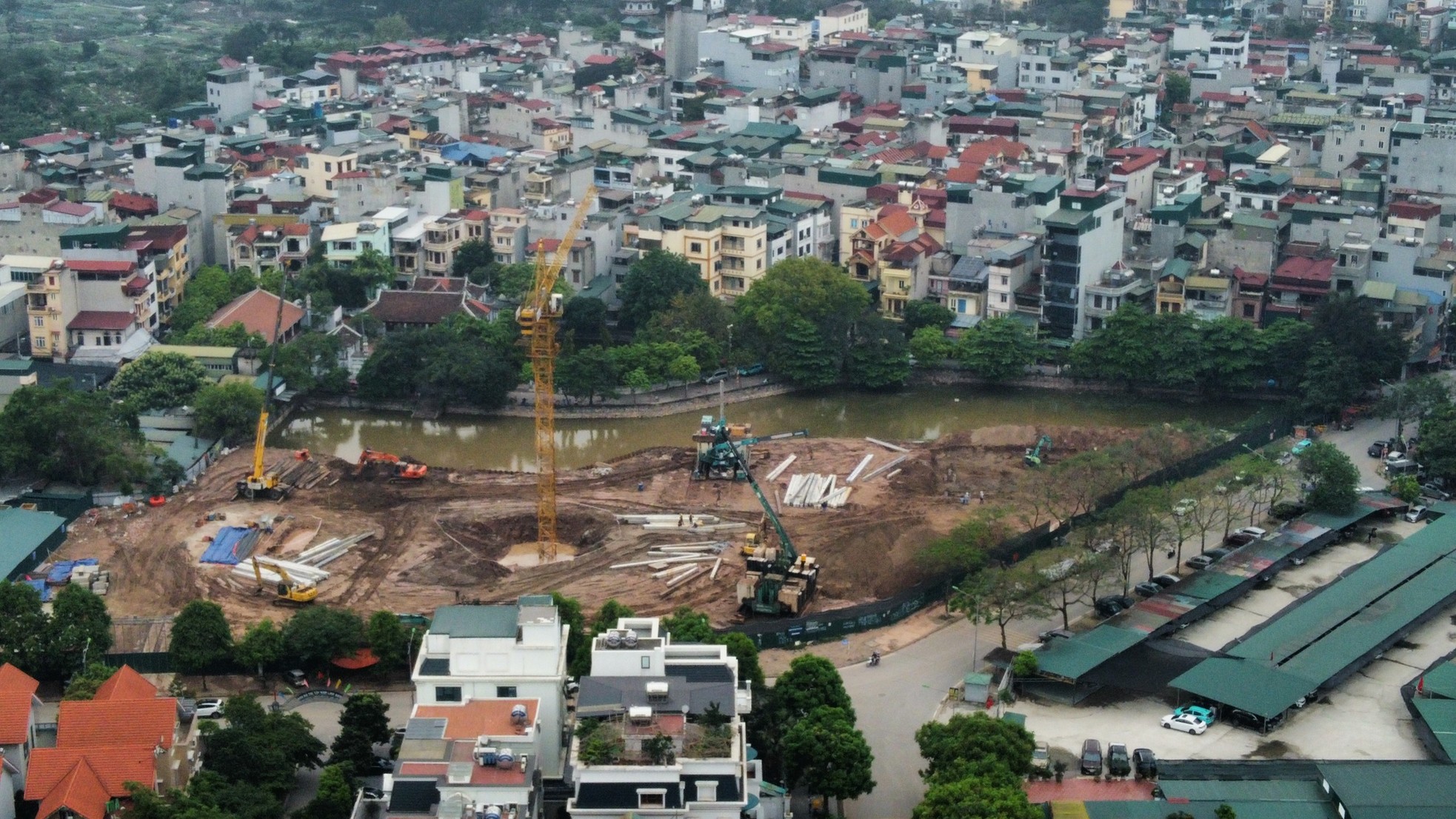Khu đất 'mọc' bãi xe lậu nơi phường đông dân nhất Hà Nội chuẩn bị xây trường học - Ảnh 9.