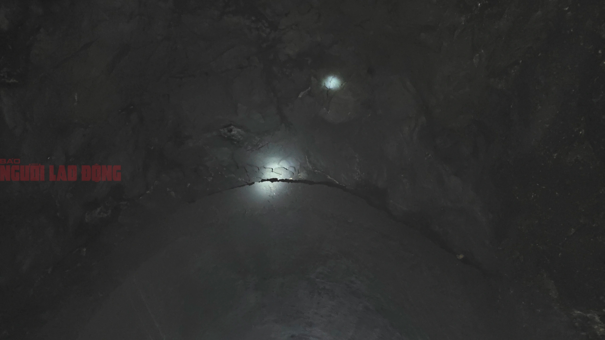 Hình ảnh xuống cấp tại hầm đường sắt dài nhất đèo Hải Vân- Ảnh 10.