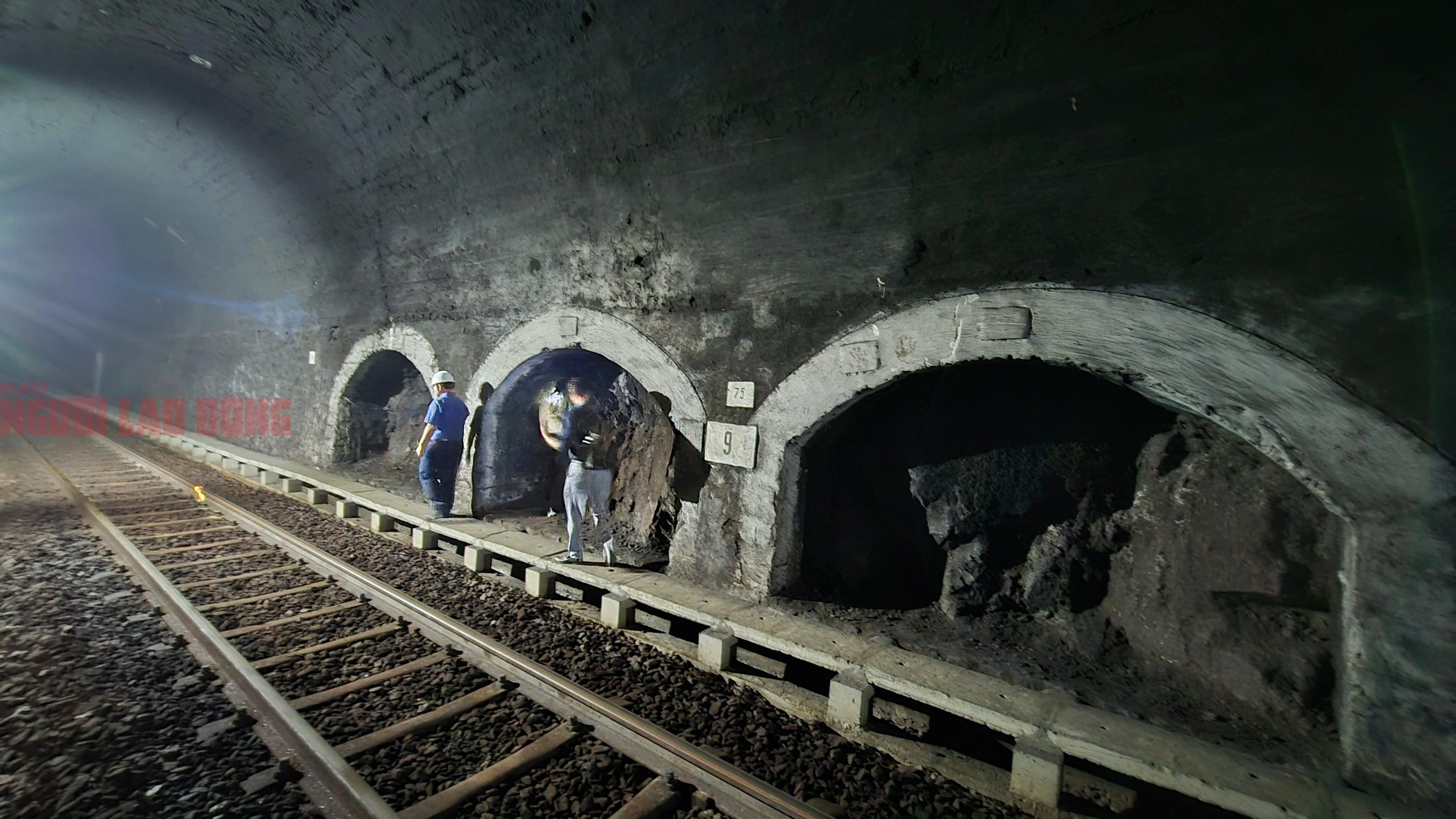 Hình ảnh xuống cấp tại hầm đường sắt dài nhất đèo Hải Vân- Ảnh 15.