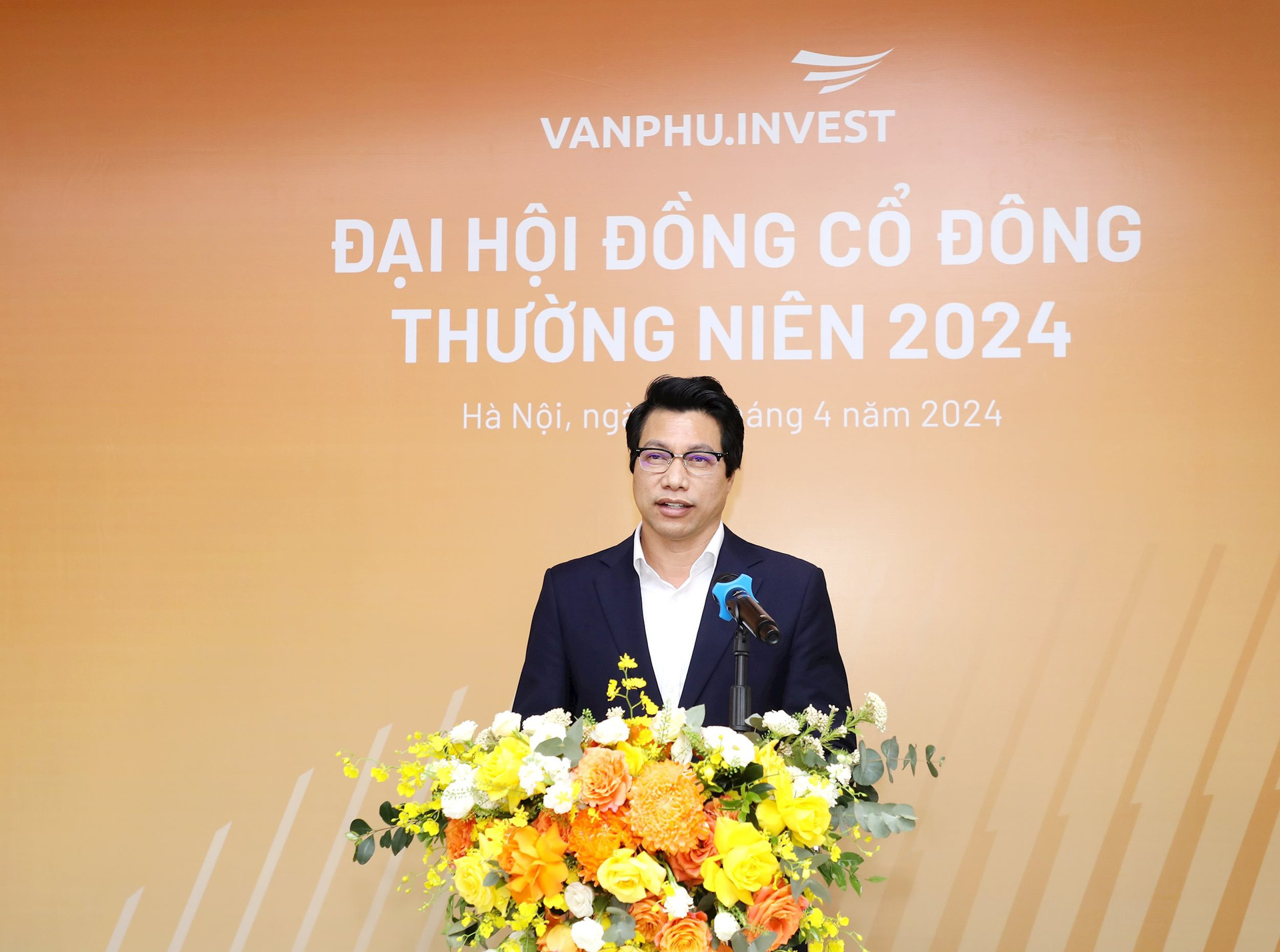 Văn Phú – Invest: Doanh thu 2024 mục tiêu đạt 2.775 tỷ, lợi nhuận 405 tỷ đồng - Ảnh 2.