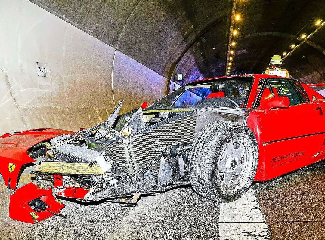 Đại lý xui xẻo nhất thế giới: 2 lần nhân viên đâm hỏng siêu xe, 'nạn nhân' mới nhất là Ferrari 84 tỷ - Ảnh 1.